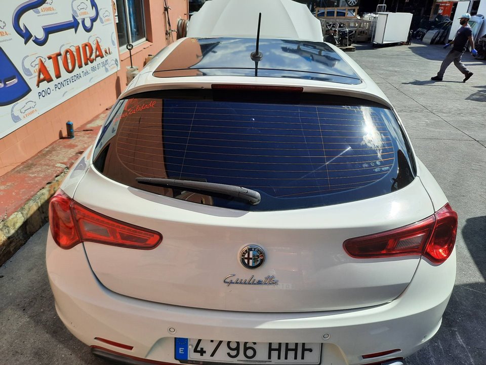 VERIN GAUCHE HAYON ALFA ROMEO GIULIETTA ♻️ 50509830