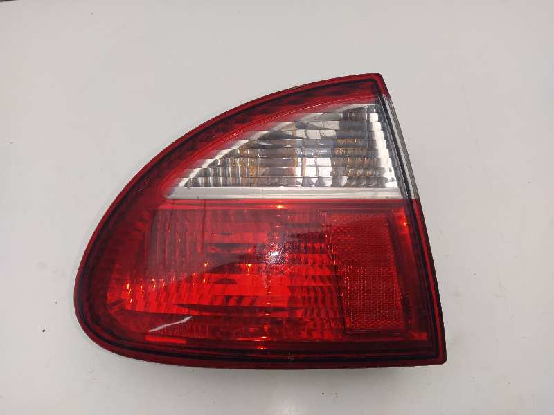 Feu Arrière Hayon Droit SEAT Leon MK1 - Référence 1M6945259 - Modèle 2000 LHD - Occasion
