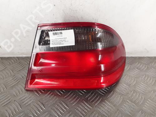 Used Right taillight MERCEDES-BENZ E-CLASS (W210) E 240 (210.061) (170 hp) 30120694