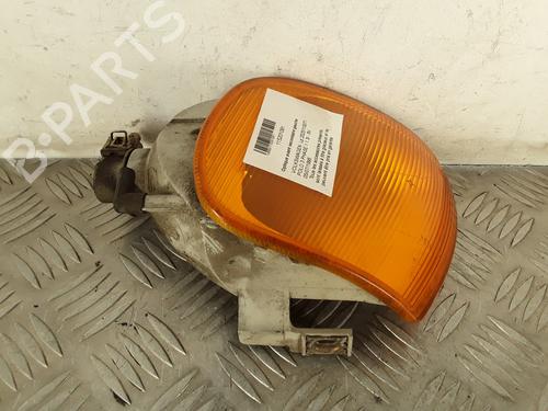 Used Left front indicator VW POLO III (6N1) 55 1.3 (55 hp) 30318575