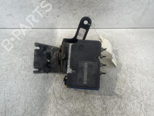 Used ABS pump RENAULT TWINGO II (CN0_) 1.5 dCi (CN0E) (64 hp) 30021216
