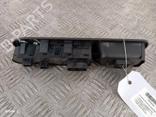 Used Left front window switch Left front window switch CITROËN C3 II (SC_) 1.4 VTi 95 (95 hp) 36221144 36221144