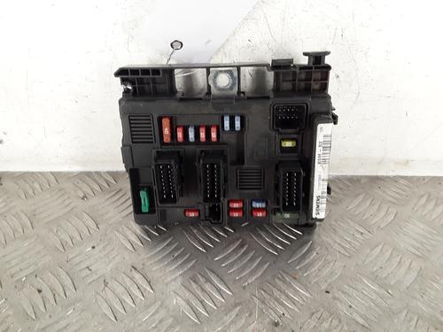Used Fuse box PEUGEOT 206 Hatchback (2A/C) 1.4 i (75 hp) 30174195