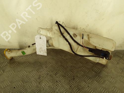 Used Windscreen washer tank Windscreen washer tank RENAULT CLIO III (BR0/1, CR0/1) 1.2 16V (BR02, BR0J, BR11, CR02, CR0J, CR11) (75 hp) 30536126 30536126