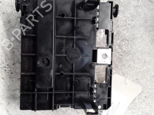 Sikringsdose CITROËN C3 Pluriel (HB_) 1.4 (73 hp) 30019185