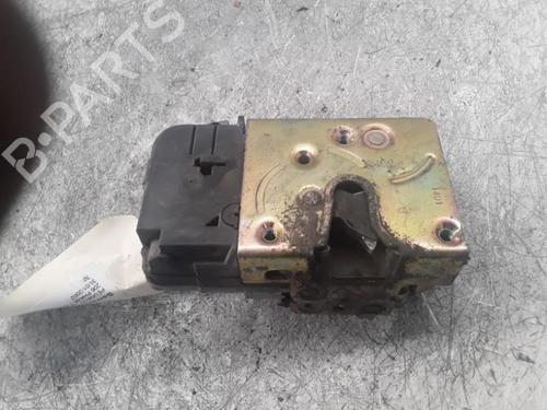 Høyre foran lås PEUGEOT 206 Hatchback (2A/C) 2.0 HDI 90 (90 hp) 30016316