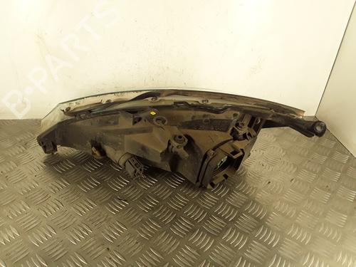 Right headlight FORD FOCUS I (DAW, DBW) 1.4 16V | BP30022756C29