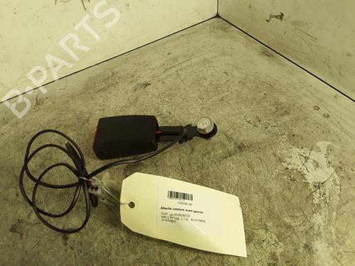 Used Seat buckle FIAT 500 (312_) 1.0 Mild Hybrid (312.AYD1B) (69 hp) 30025708