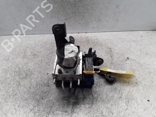 Used ABS pump ABS pump RENAULT MEGANE III Grandtour (KZ0/1) 1.5 dCi (KZ09, KZ0D, KZ1G, KZ29, KZ14, KZ1W, KZ10, KZ1F,... (110 hp) 30009238 30009238