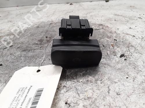 Used Switch PEUGEOT 5008 (0U_, 0E_) 1.6 HDi (112 hp) 30020739