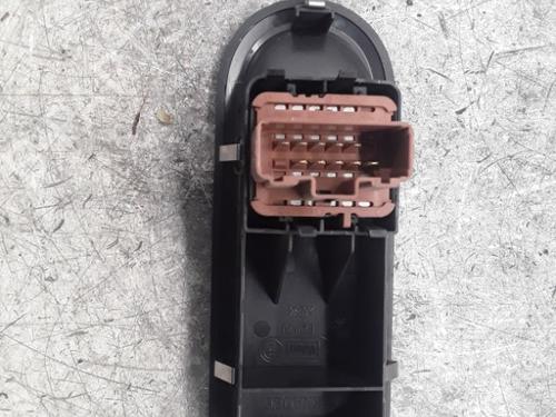 Left front window switch RENAULT CLIO III (BR0/1, CR0/1) 1.5 dCi (C/BR0G, C/BR1G) | BP30013032I27