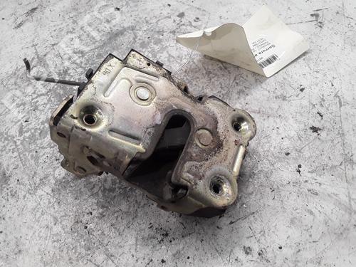 Cerradura puerta delantera derecha RENAULT TWINGO I (C06_) 1.2 (C066, C068) (58 hp) 30026186