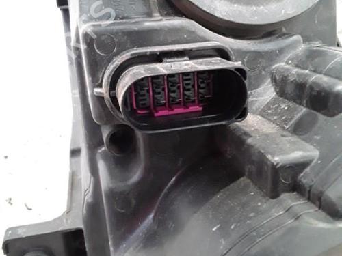 Used Right headlight VW PASSAT B6 (3C2) 1.9 TDI (105 hp) 30009343