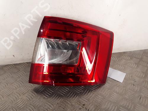 Høyre baklys SKODA OCTAVIA III Combi (5E5, 5E6) 1.2 TSI (105 hp) 30011483