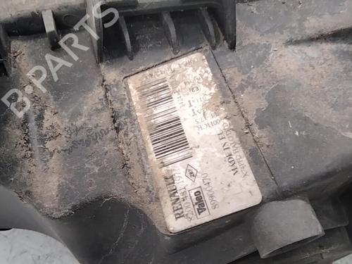 Used Right headlight Right headlight RENAULT LAGUNA II (BG0/1_) 1.9 dCi (BG1A, BG1W, BG0G) (110 hp) 30026582 30026582