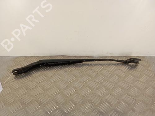 Used Front windshield wiper arm Front windshield wiper arm PEUGEOT 208 II (UB_, UP_, UW_, UJ_) 1.2 PureTech 75 (75 hp) 30012076 30012076