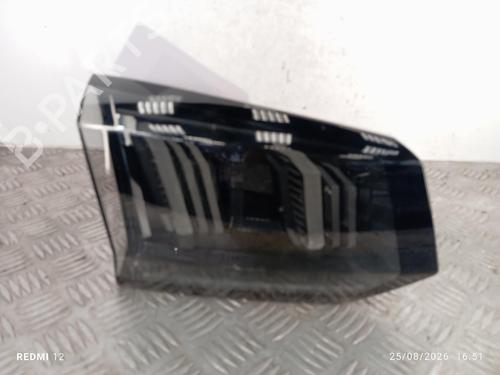 left-tailgate-light-peugeot-5008-ii-mc_-mj_-mr_-m4_-2016-38549704 main image