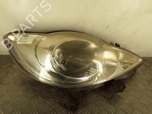 Used Right headlight PEUGEOT 107 (PM_, PN_) 1.0 (68 hp) 30409170