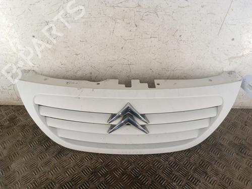 Used Grille CITROËN C3 I (FC_, FN_) 1.4 HDi (68 hp) 30459921