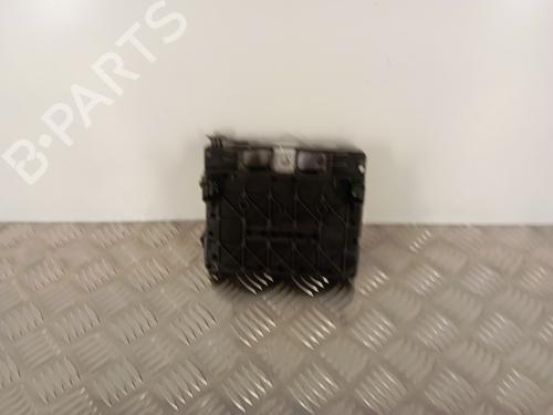 Used Fuse box PEUGEOT 206 Hatchback (2A/C) 2.0 HDI 90 (90 hp) 30008127