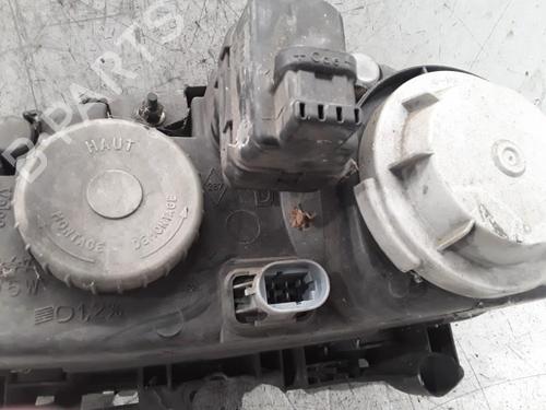 Used Right headlight RENAULT SAFRANE I (B54_) 2.1 dT (B546) (88 hp) 30013838