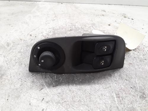 Venstre fortil elrude kontakt RENAULT MEGANE I Classic (LA0/1_) 1.4 16V (LA0D, LA1H, lA0W, LA10) (95 hp) 30008795