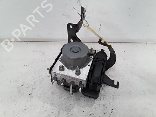 Used ABS pump RENAULT CAPTUR I (J5_, H5_) 0.9 TCe 90 (90 hp) 30015860