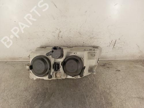 Used Right headlight Right headlight VOLVO S40 I (644) 1.9 DI (95 hp) 30019959 30019959
