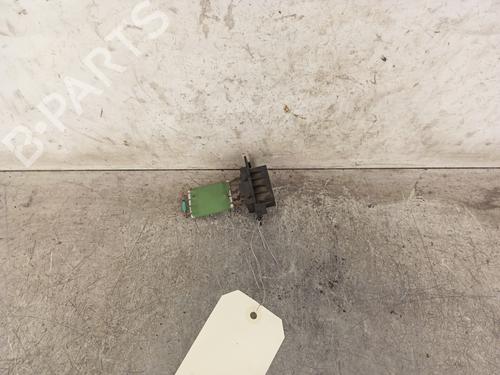 Używane Rezystor dmuchawy PEUGEOT EXPERT Van (VF3A_, VF3U_, VF3X_) 2.0 HDi 130 (128 hp) 30019870