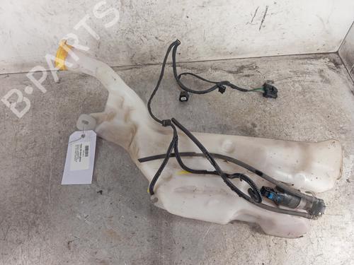 Used Windscreen washer tank RENAULT MEGANE IV Hatchback (B9A/M/N_) 1.5 dCi 110 (B9A3) (110 hp) 30012558
