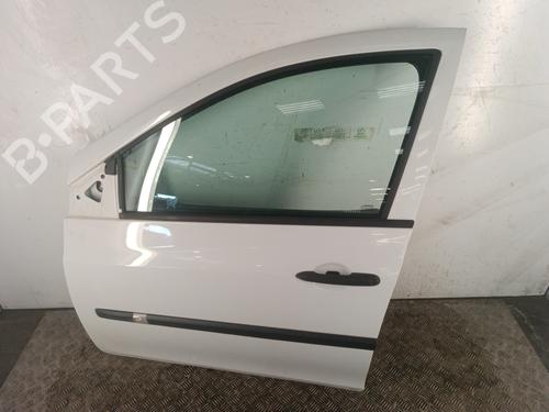 Używane Drzwi przednie lewe RENAULT CLIO III (BR0/1, CR0/1) 1.2 16V Hi-Flex (BR1U, CR1U) (75 hp) 30011635