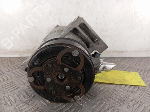 Used AC compressor AC compressor RENAULT TWINGO III (BCM_, BCA_) 1.0 SCe 70 (BCMB) (69 hp) 32113072 32113072