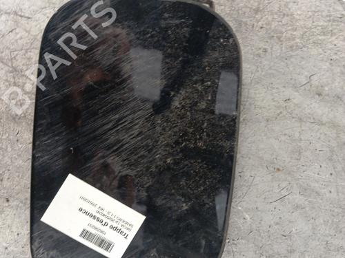 Używane Klapa wlewu paliwa DACIA SANDERO 1.2 16V (75 hp) 30023765