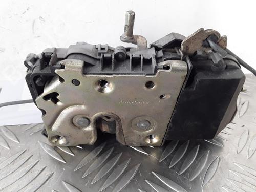 Türschloss links vorne für CITROËN XSARA PICASSO (N68) 2.0 HDi (90 hp) 30022810