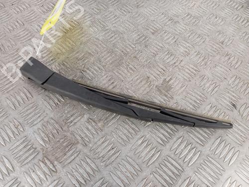 Used Rear windshield wiper arm Rear windshield wiper arm 33693185 33693185