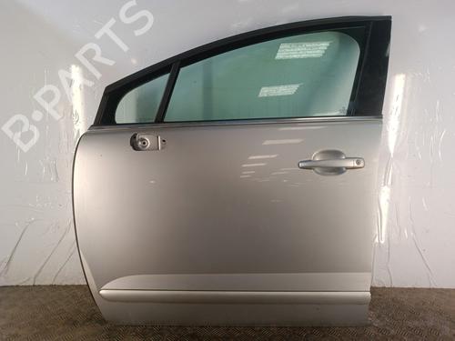 Used Left front door Left front door PEUGEOT 5008 (0U_, 0E_) 1.6 HDi (112 hp) 33693164 33693164