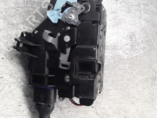 Zamek drzwi przednich prawych VW GOLF V (1K1) 1.9 TDI | BP30008947C97 