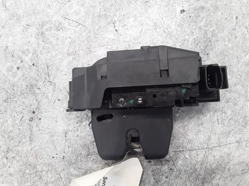 Used Tailgate lock Tailgate lock PEUGEOT 308 II (LB_, LP_, LW_, LH_, L3_) 1.6 HDi / BlueHDi 115 (115 hp) 30024383 30024383