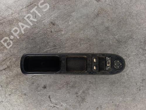 Interrupteur de vitre avant gauche PEUGEOT 307 Break (3E) 1.6 16V (109 hp) 30014502