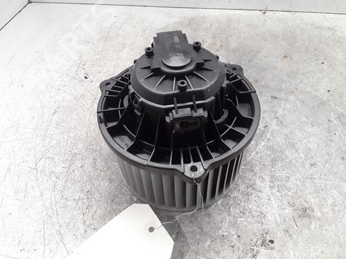 Ventilator motor KIA CARENS IV 1.7 CRDi (136 hp) 30023842
