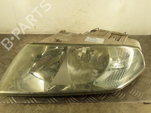 Used Left headlight SKODA OCTAVIA II Combi (1Z5) 2.0 TDI 16V (136 hp) 30022891