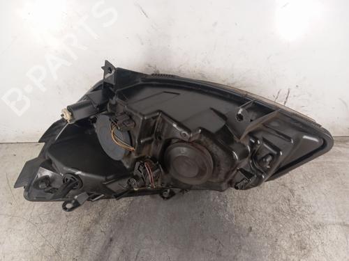 Used Right headlight Right headlight RENAULT GRAND SCÉNIC II (JM0/1_) 1.9 dCi (JM0G, JM12, JM1G, JM2C) (120 hp) 30010214 30010214