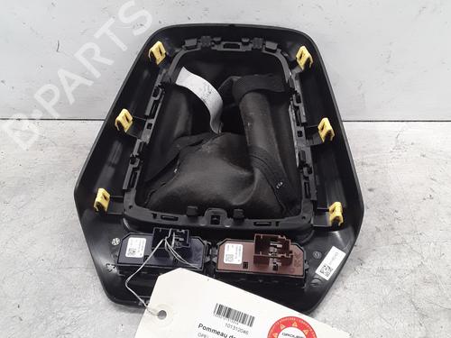 Used Shift knob Shift knob OPEL CORSA F (P2JO) 1.5 (68) (102 hp) 30014907 30014907