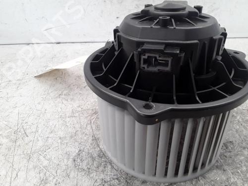 Used Heater blower motor Heater blower motor HYUNDAI i20 II (GB, IB) 1.1 CRDi (75 hp) 30019427 30019427