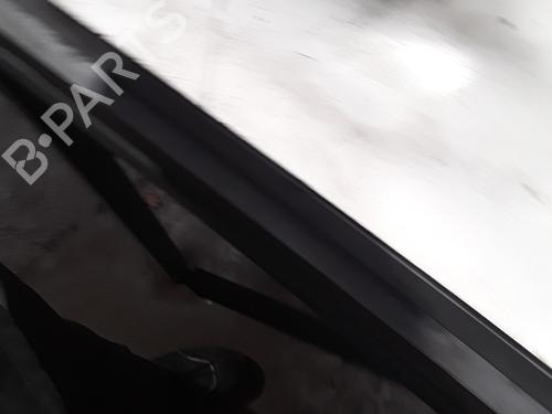 Right headlight PEUGEOT 5008 (0U_, 0E_) 1.6 HDi | BP30015196C29