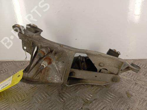 Used Front wiper motor Front wiper motor RENAULT TWINGO I (C06_) 1.2 (C066, C068) (58 hp) 33692011 33692011