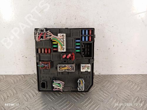 electronic-module-renault-megane-iv-hatchback-b9amn_-2015-39086957 main image
