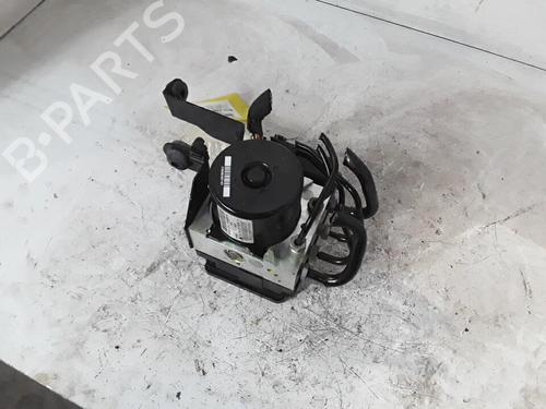 Abs pomp VOLVO V40 Hatchback (525) D3 (150 hp) 30021168