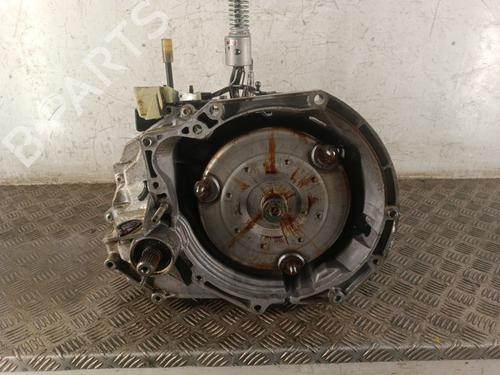 Używane Skrzynia biegów RENAULT SCÉNIC II (JM0/1_) 2.0 (JM05, JM0U, JM1N, JM1U, JM2V) (135 hp) 30940739