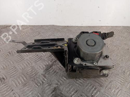 Used ABS pump ABS pump AUDI A1 Sportback (8XA, 8XF) 1.6 TDI (90 hp) 33693138 33693138